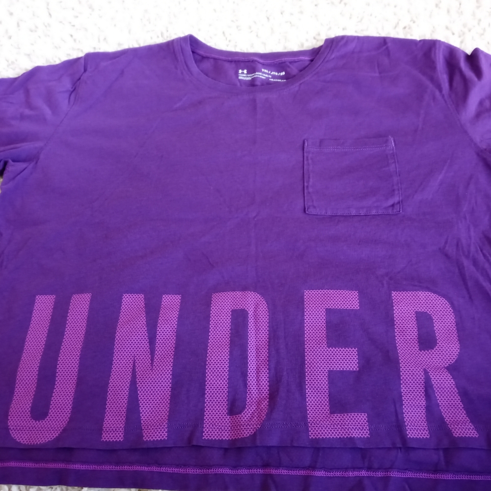 Under Armour Crop Top (girls size)